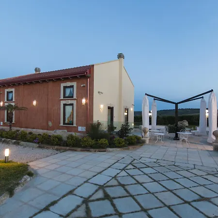 Palascia Wellness Relais מלון 3*